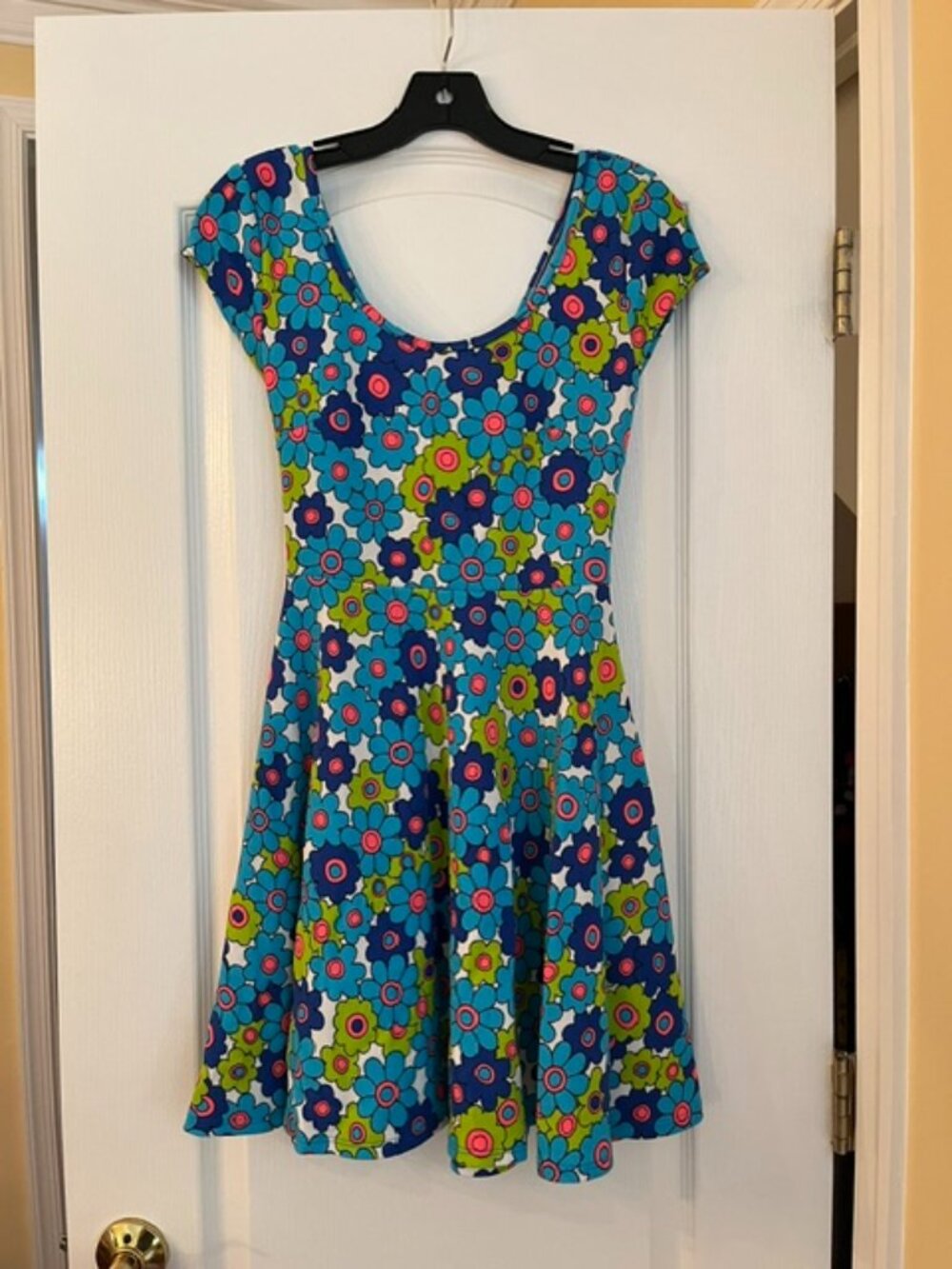 Coco Avante Retro Floral Cutout Dress – Size L